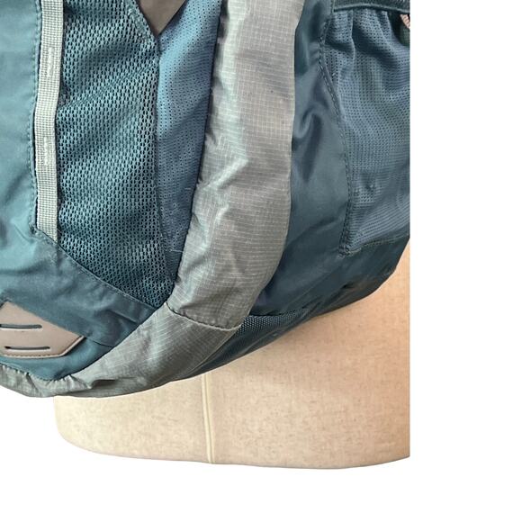 The North Face Recon Backpack Gray Blue Laptop Hiking School Bag - Picture 9 of 11